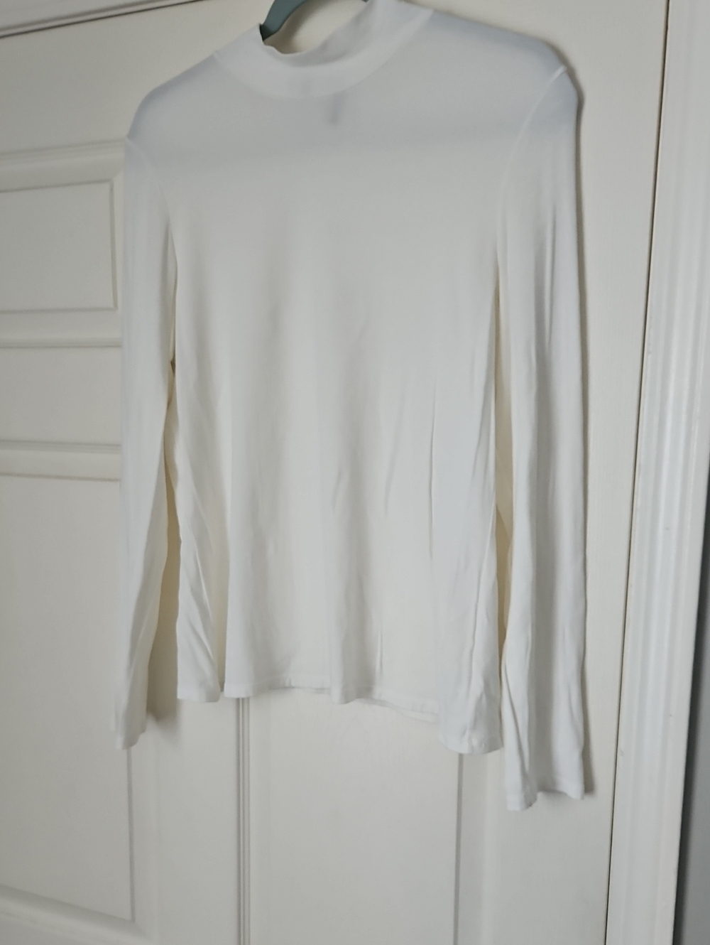 Theory Off White Mock Neck